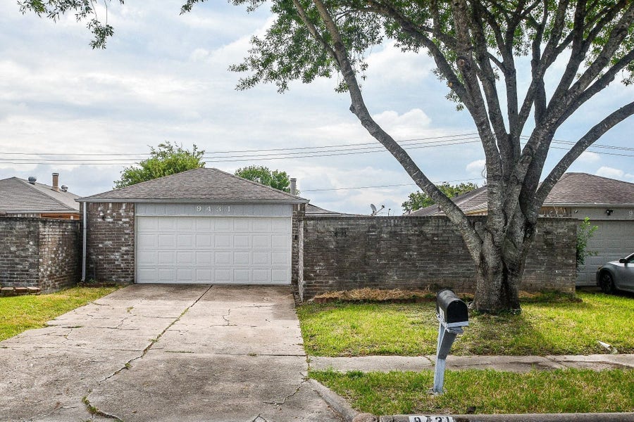 Property photo for 9431 Keegans Wood Drive, Houston, TX