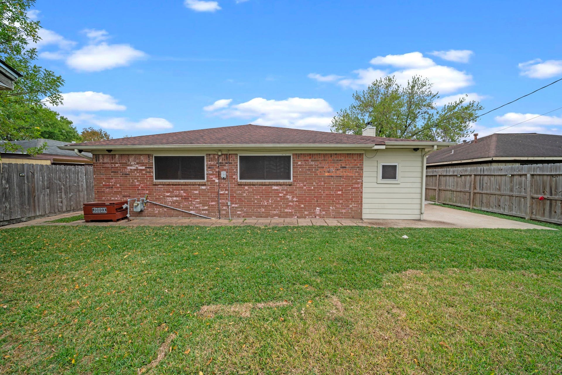 3805 Darling Avenue, Pasadena, TX 77503 If you enjoy outdoor entertaining, this extended patio is perfect for that!
