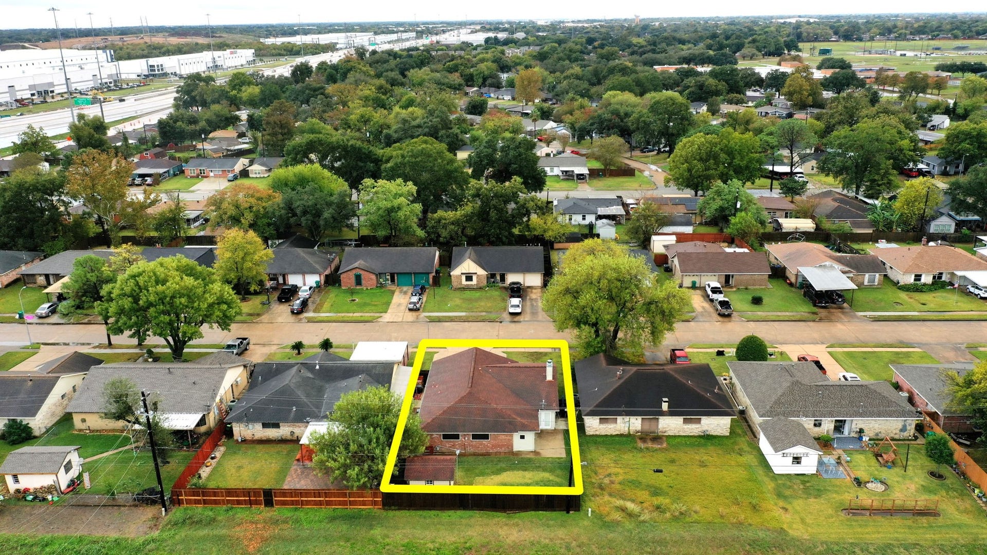 3805 Darling Avenue, Pasadena, TX 77503 With no neighbors directly behind the home, the backyard offers a private place for relaxation or outdoor entertaining.