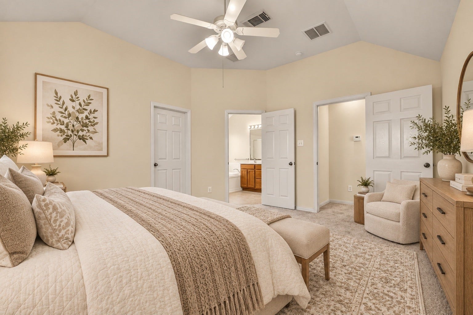 5707 Emerald Brook Lane, League City, TX 77573 Primary Suite (Staged)