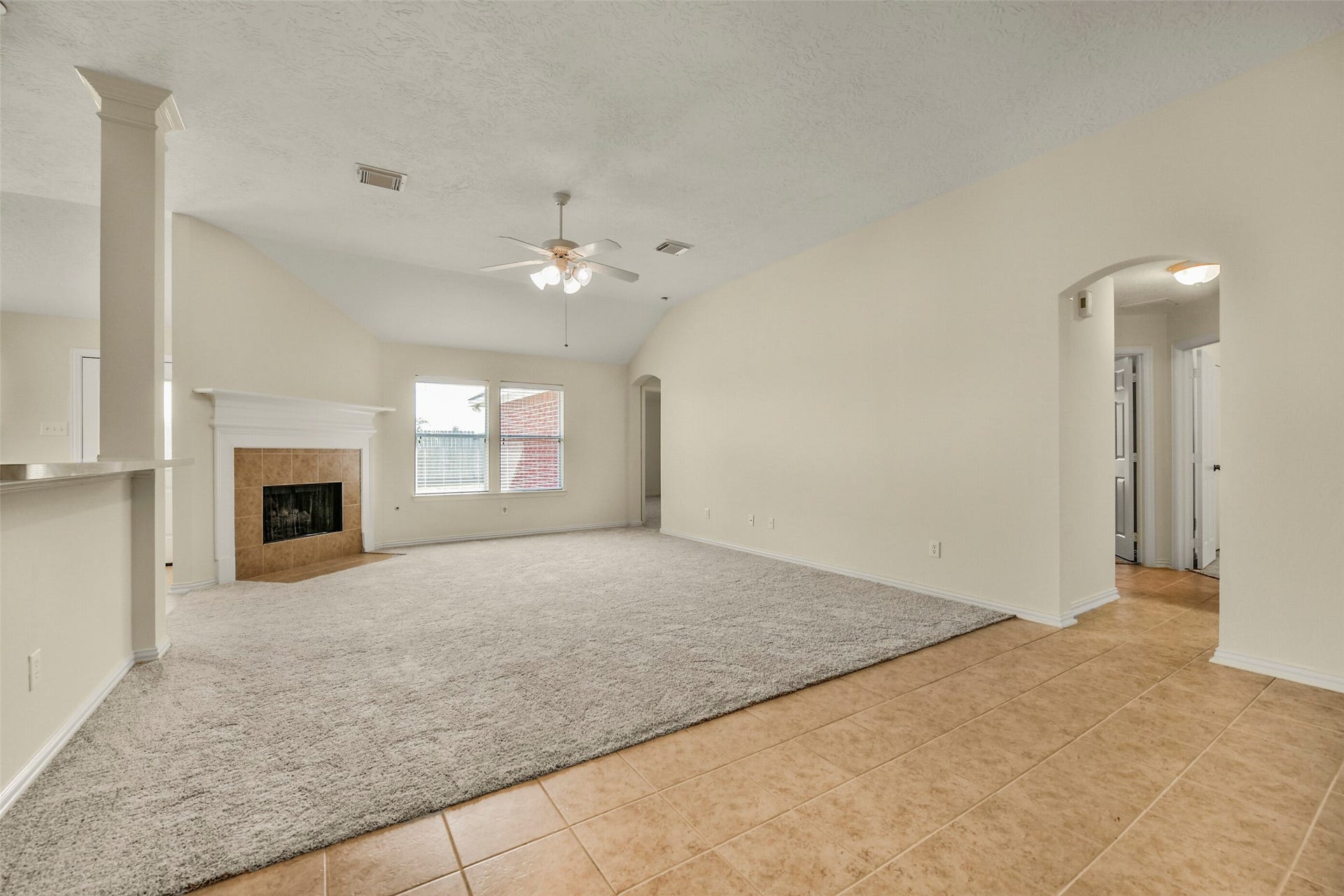 5707 Emerald Brook Lane, League City, TX 77573 5707 Emerald Brook Lane, League City, TX 77573