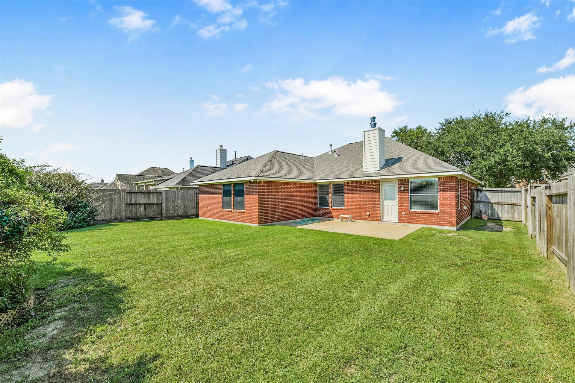 5707 Emerald Brook Lane, League City, TX 77573 5707 Emerald Brook Lane, League City, TX 77573