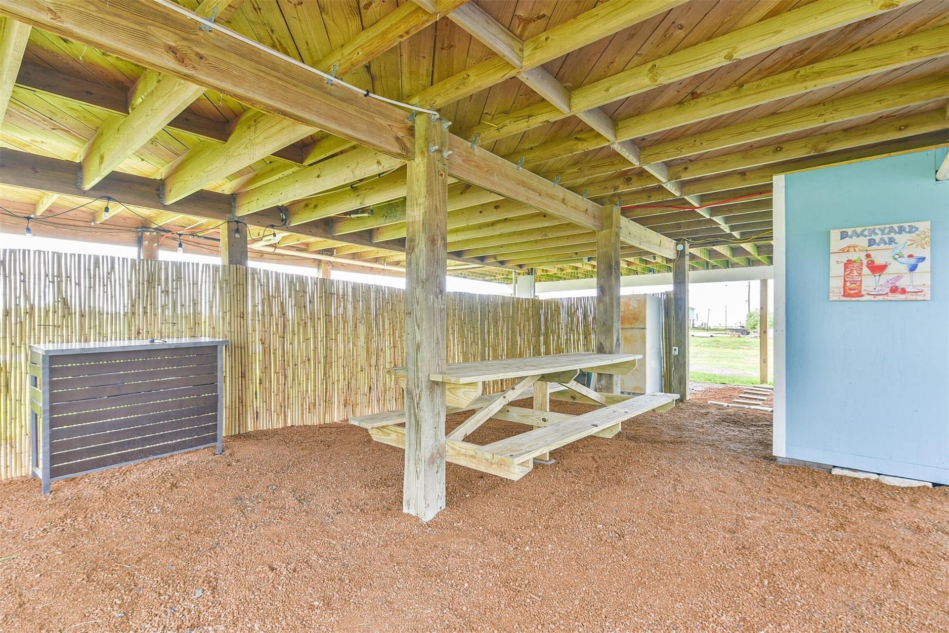 1004 20th Street, Dickinson, TX 77539 1004 20th Street, Dickinson, TX 77539