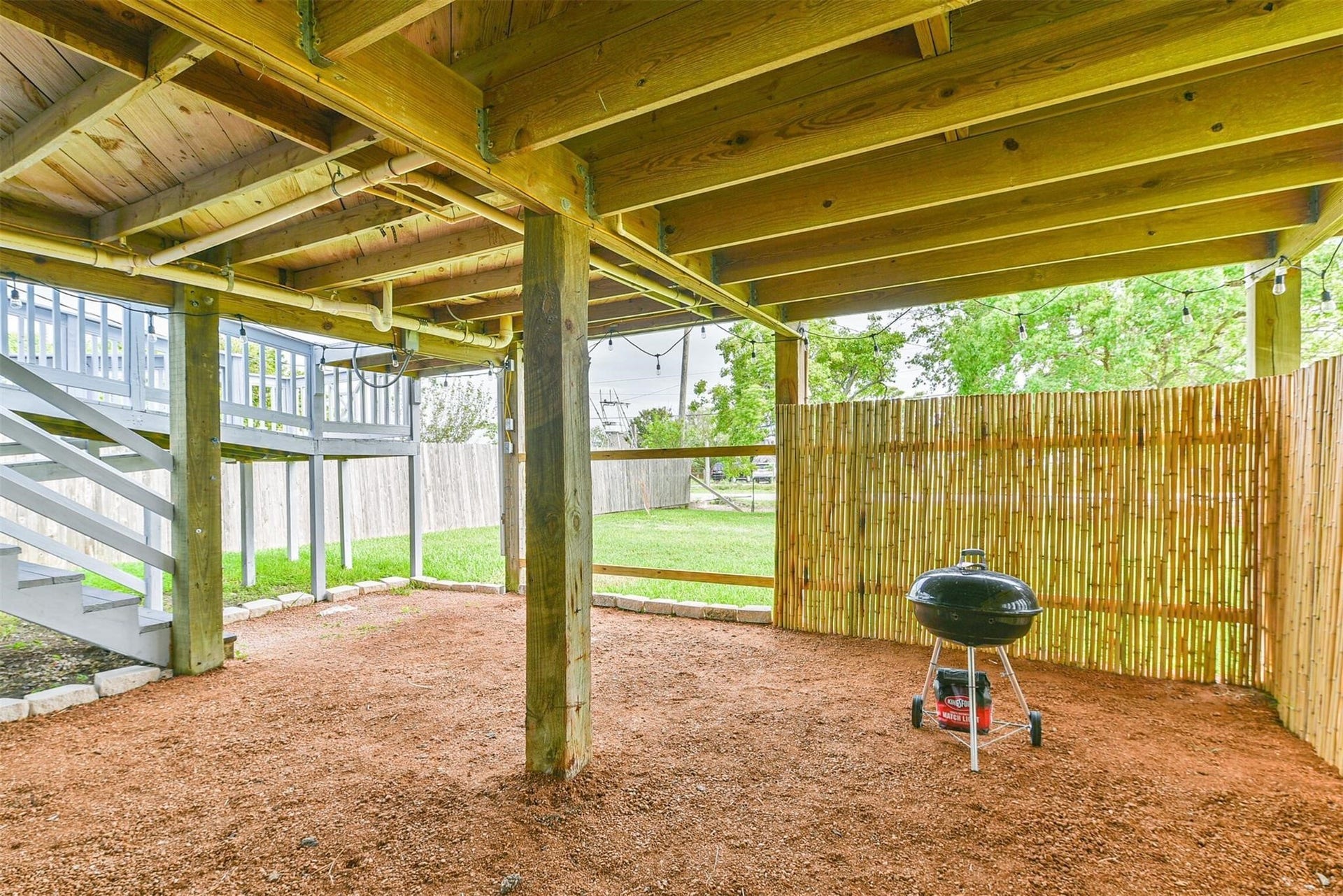 1004 20th Street, Dickinson, TX 77539 1004 20th Street, Dickinson, TX 77539