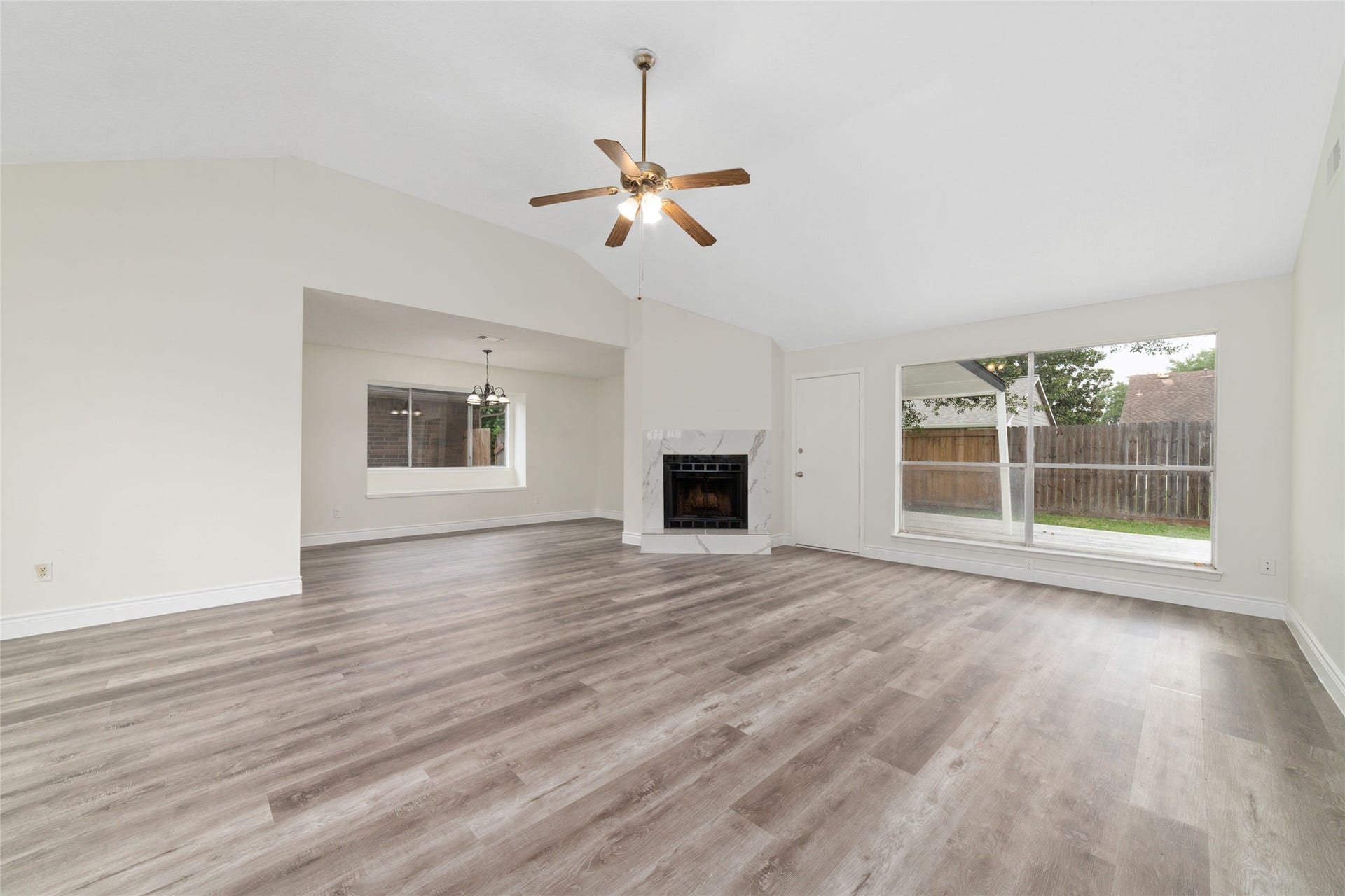 2106 Endicott Lane, Sugar Land, TX 77478 2106 Endicott Lane, Sugar Land, TX 77478