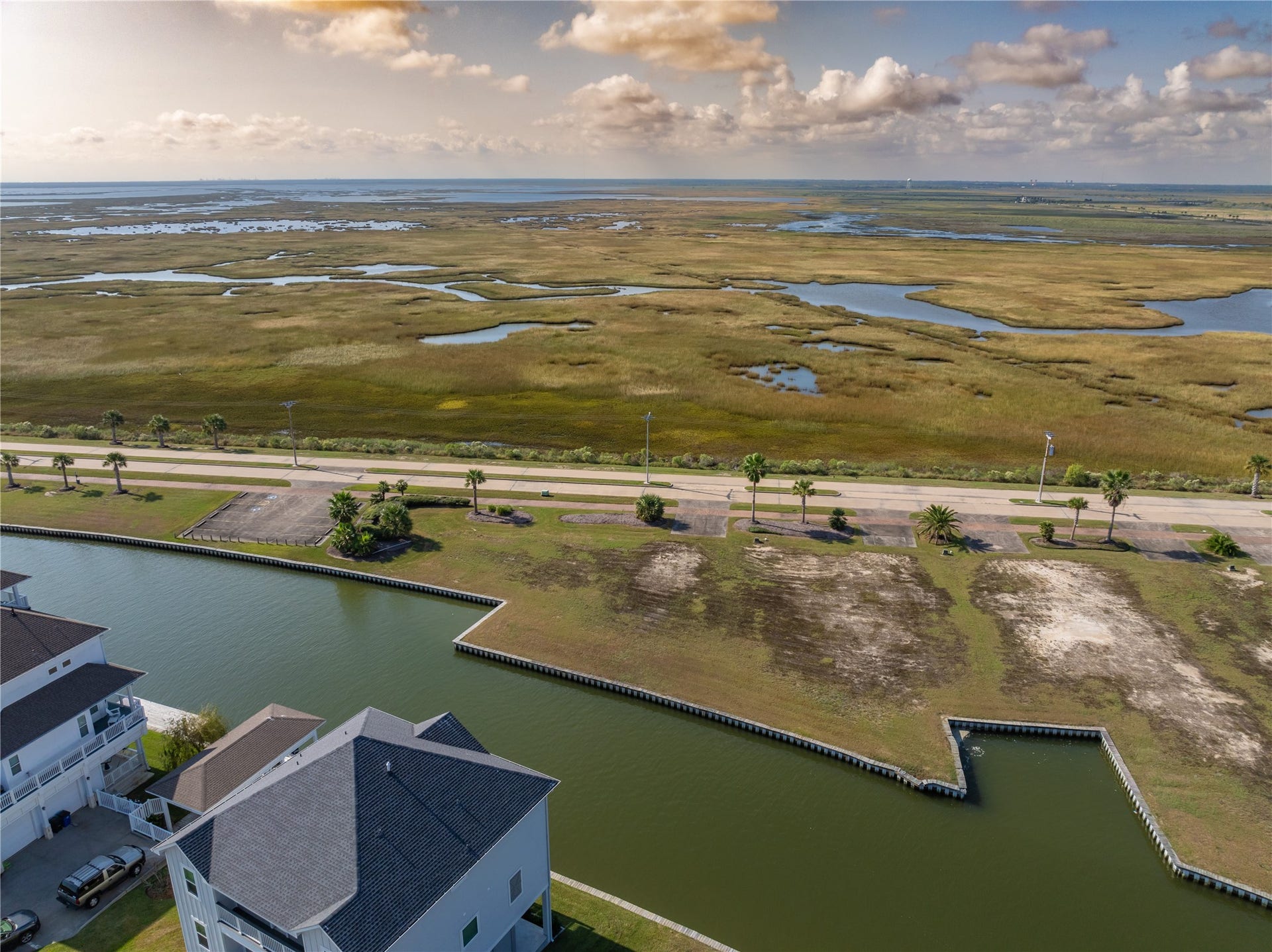 41 Shell Key, Hitchcock, TX 77563 41 Shell Key, Hitchcock, TX 77563