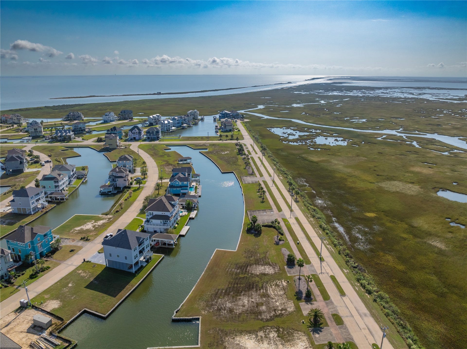 41 Shell Key, Hitchcock, TX 77563 41 Shell Key, Hitchcock, TX 77563
