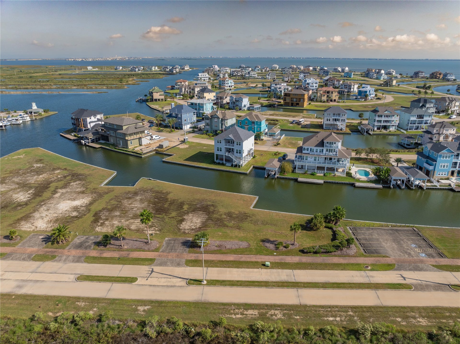 41 Shell Key, Hitchcock, TX 77563 41 Shell Key, Hitchcock, TX 77563