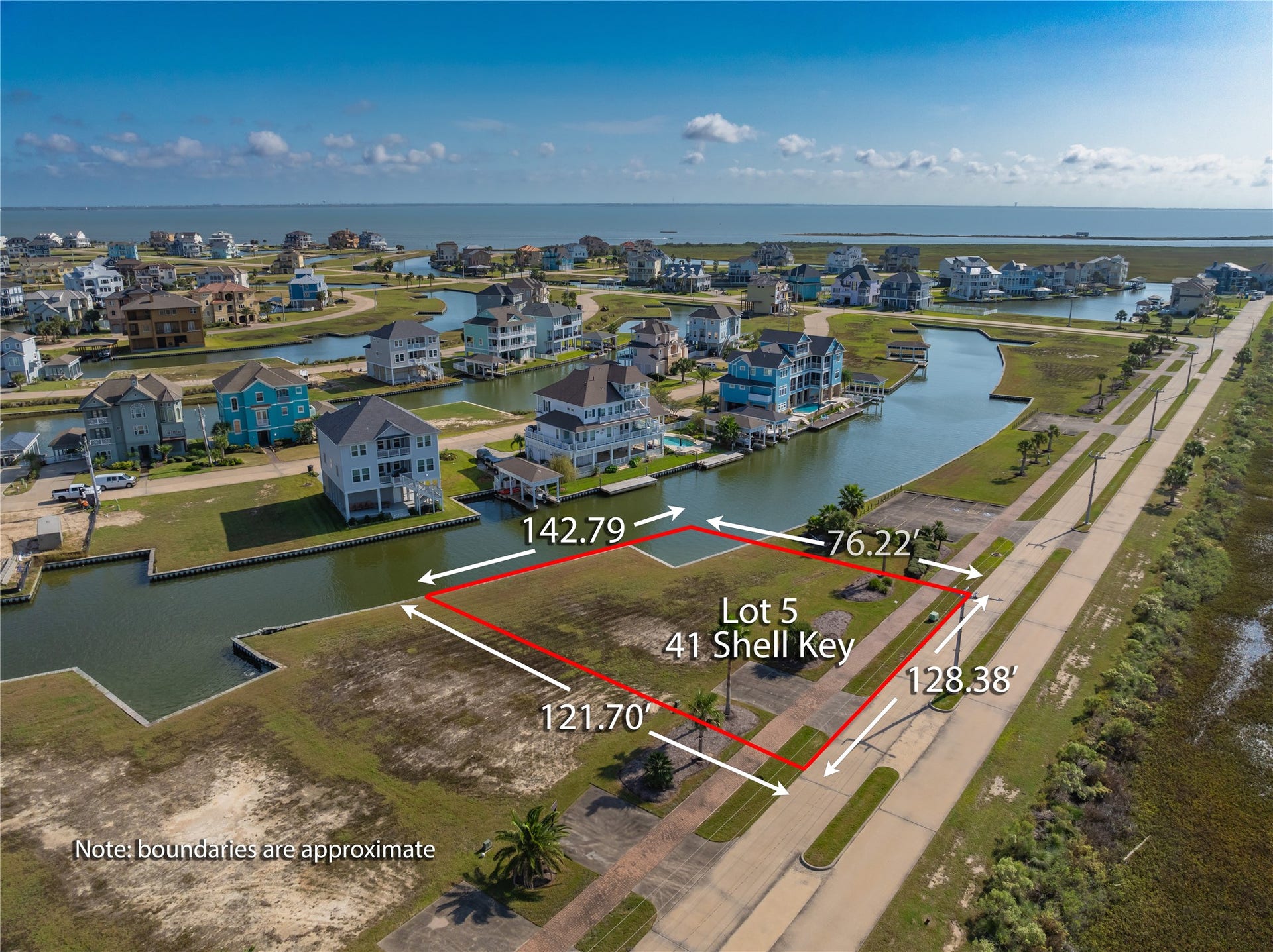 41 Shell Key, Hitchcock, TX 77563 41 Shell Key, Hitchcock, TX 77563