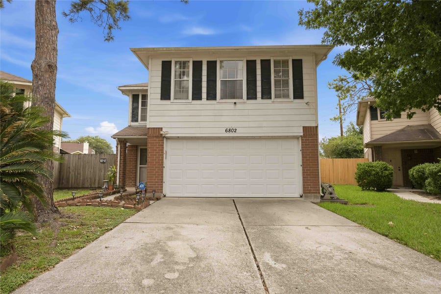 Property photo for 6802 Cheshire Park Road, Houston, TX