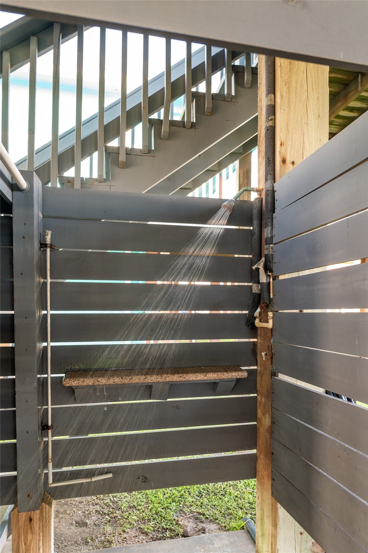 1426 Bluewater Highway, Surfside Beach, TX 77541 outdoor shower