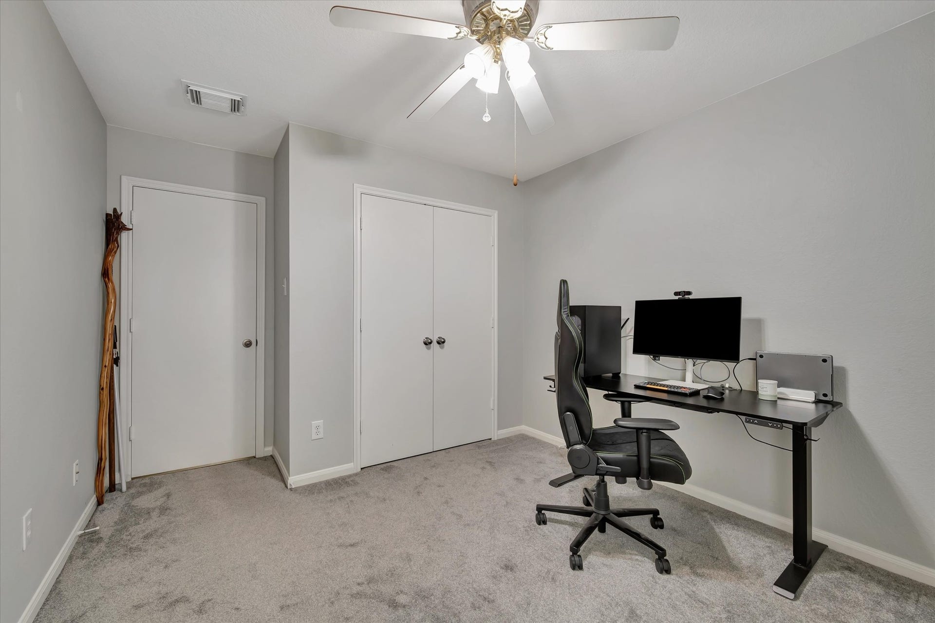 4802 Quiet Canyon Drive, Friendswood, TX 77546 Bedroom #3.