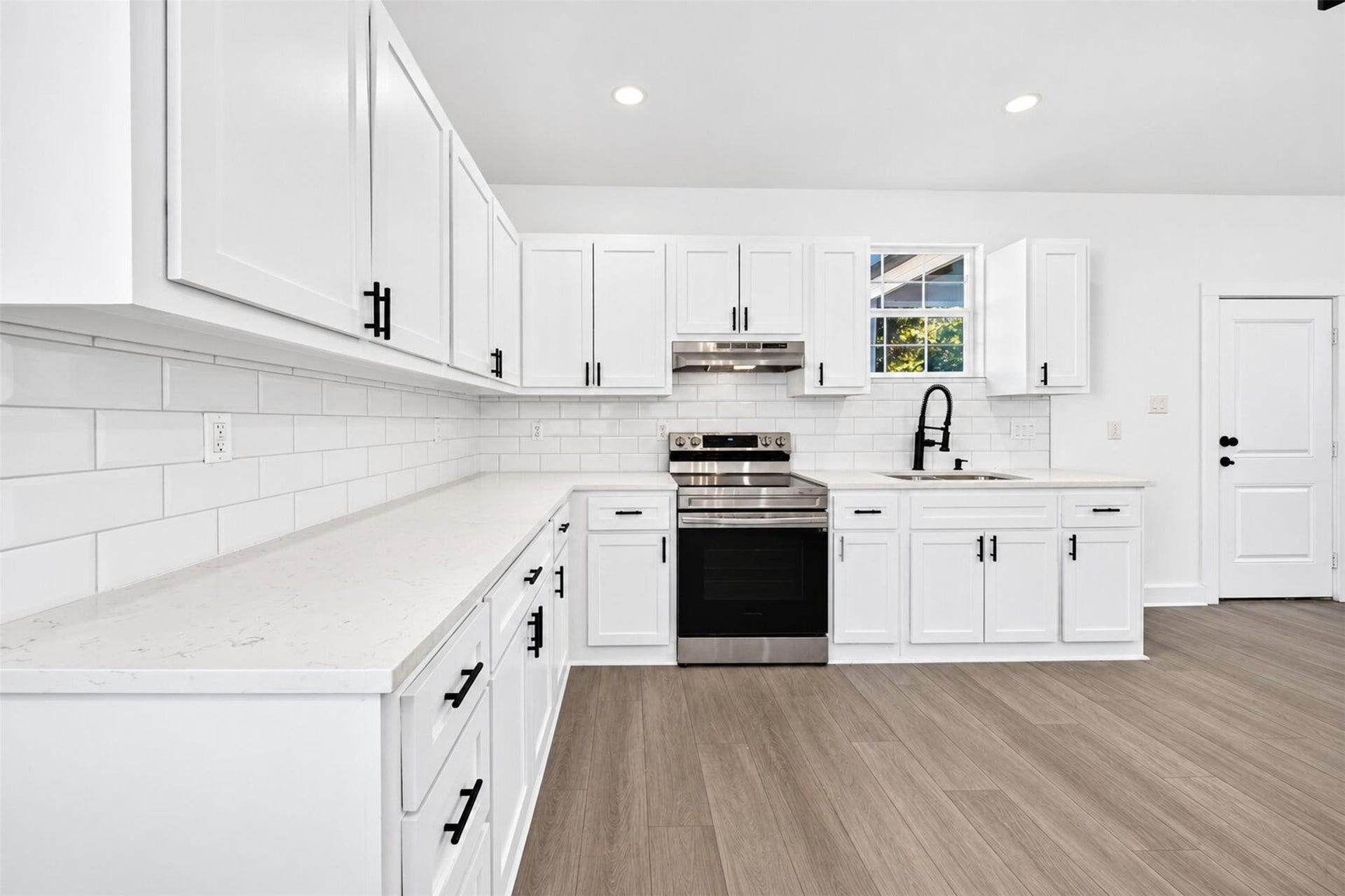 2412 Lucas Street, Houston, TX 77026