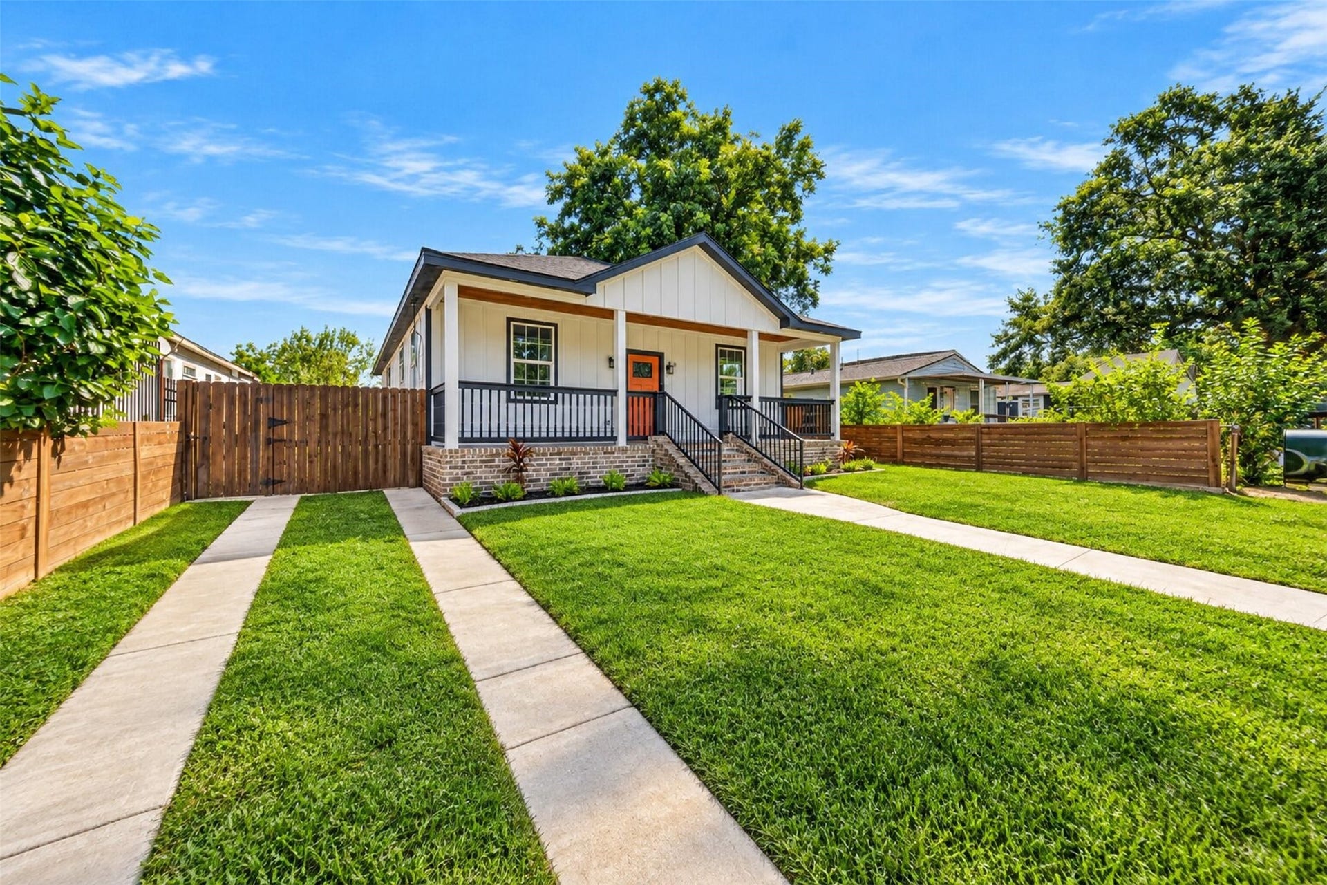 2412 Lucas Street, Houston, TX 77026