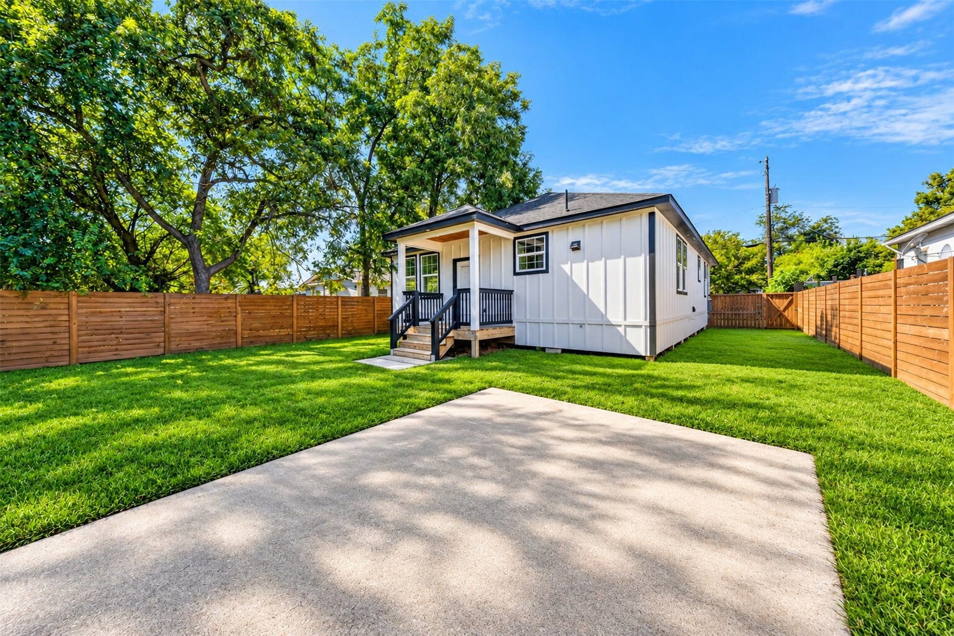 2412 Lucas Street, Houston, TX 77026
