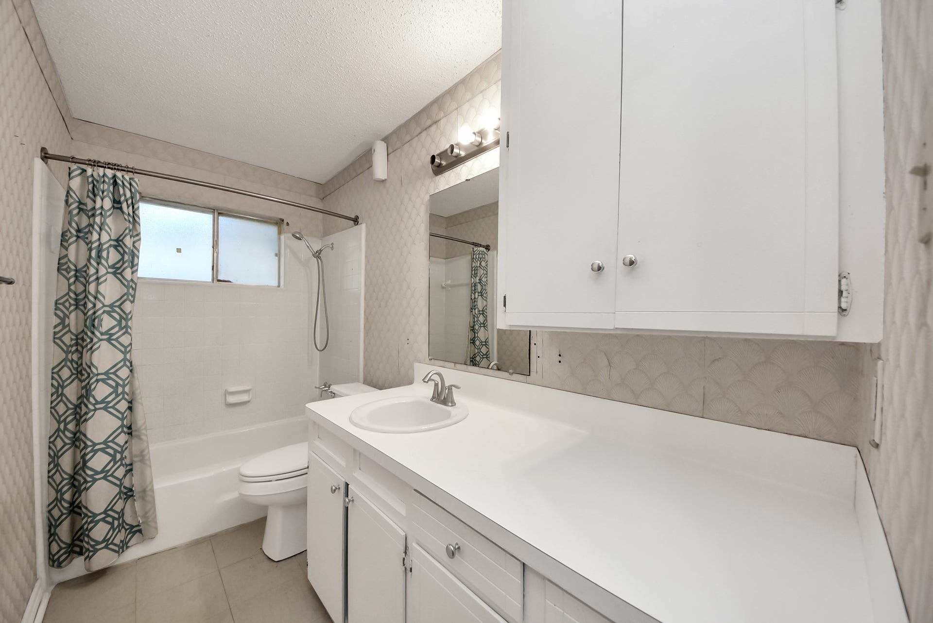 4311 Pine Shadows Street, Dickinson, TX 77539 4311 Pine Shadows Street, Dickinson, TX 77539