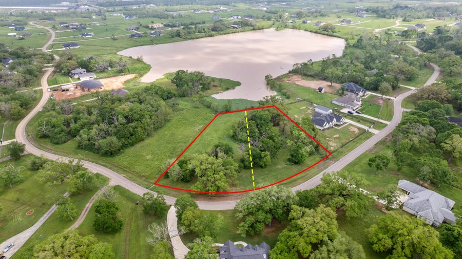 Property photo for 21610 Chenango Lake Drive, Angleton, TX
