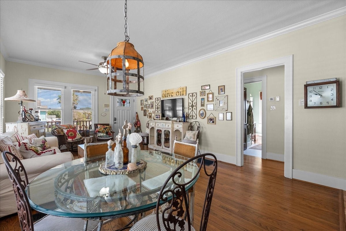 1327 16th Street, Galveston, TX 77550