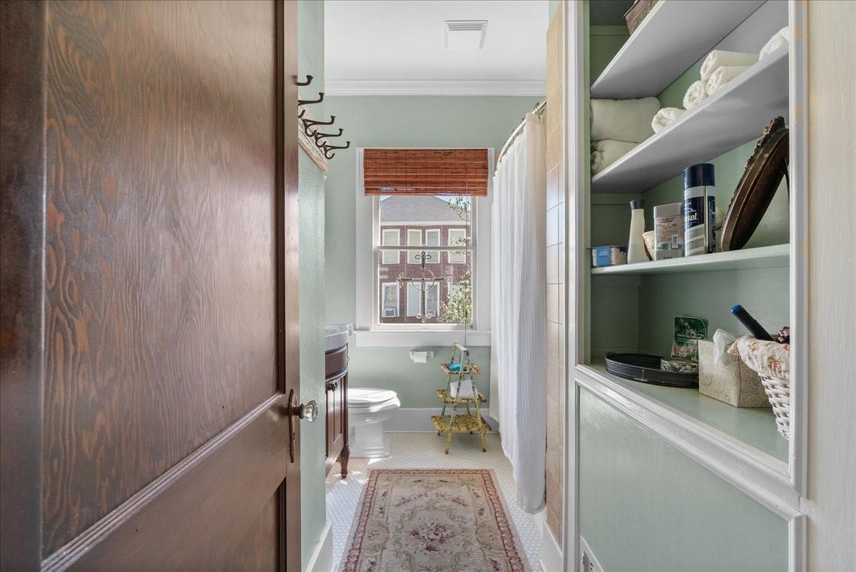 1327 16th Street, Galveston, TX 77550