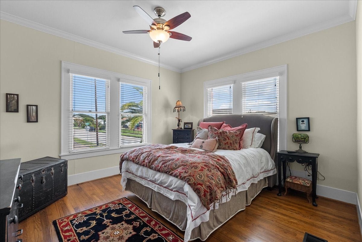 1327 16th Street, Galveston, TX 77550
