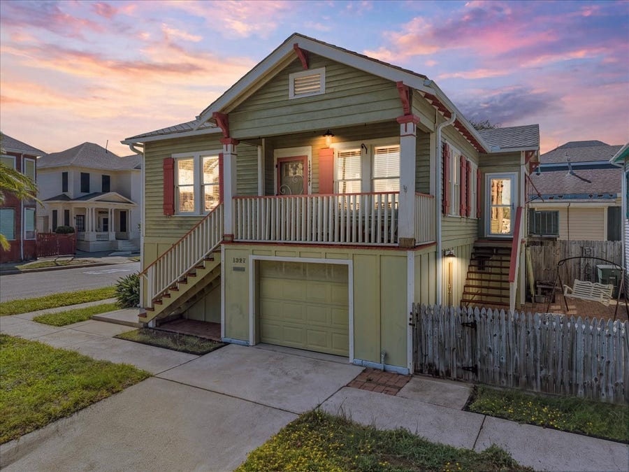 Property photo for 1327 16th Street, Galveston, TX