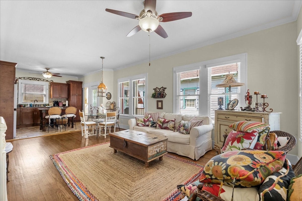 1327 16th Street, Galveston, TX 77550