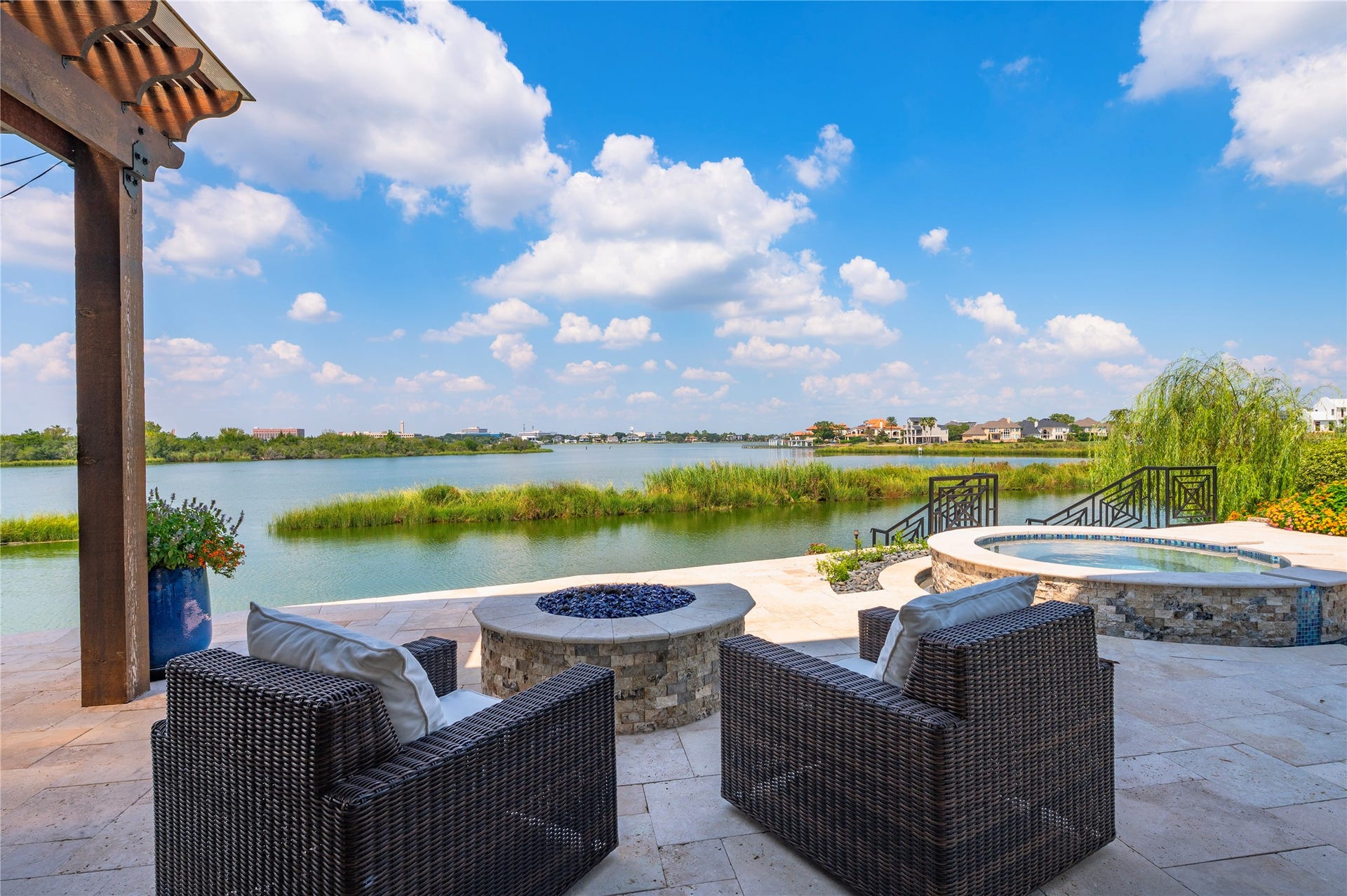 858 Signature Cove, League City, TX 77573 858 Signature Cove, League City, TX 77573
