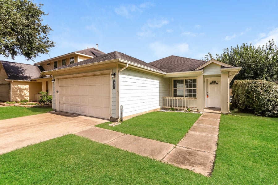 Property photo for 19747 Plantation Grove Trail, Katy, TX