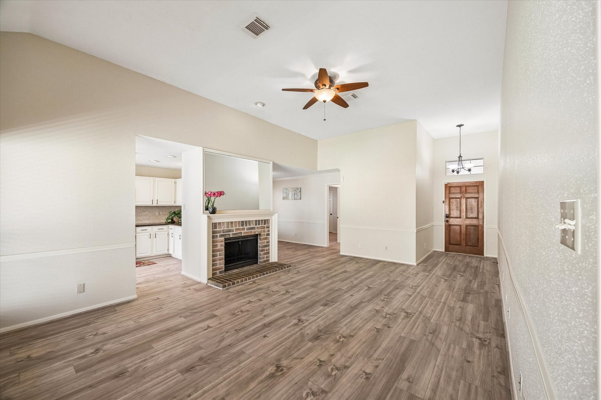 14427 Sun Harbor Drive, Houston, TX 77062 14427 Sun Harbor Drive, Houston, TX 77062