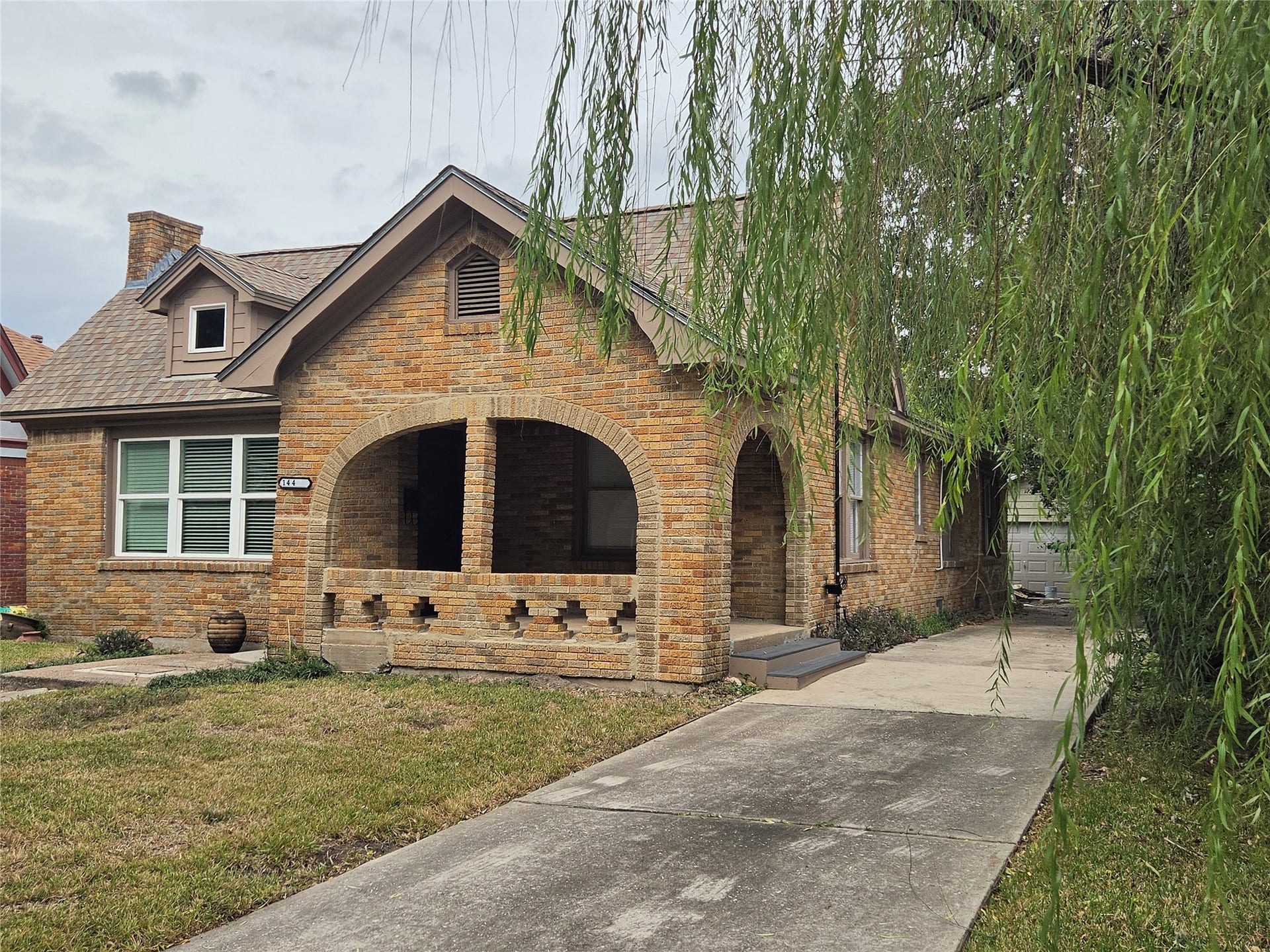 1449 Munger Street, Houston, TX 77023 1449 Munger Street, Houston, TX 77023