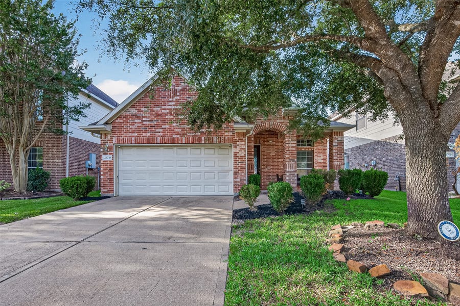 Property photo for 26710 Bellwood Pines Drive, Katy, TX