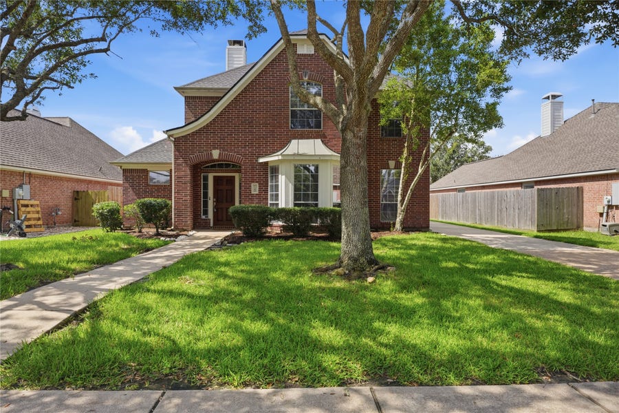 Property photo for 6165 Darlington CT Court, League City, TX