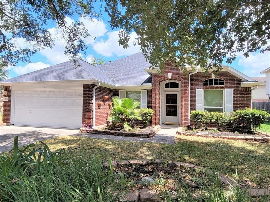 Property photo for 13910 White Oak Glen Court, Cypress, TX