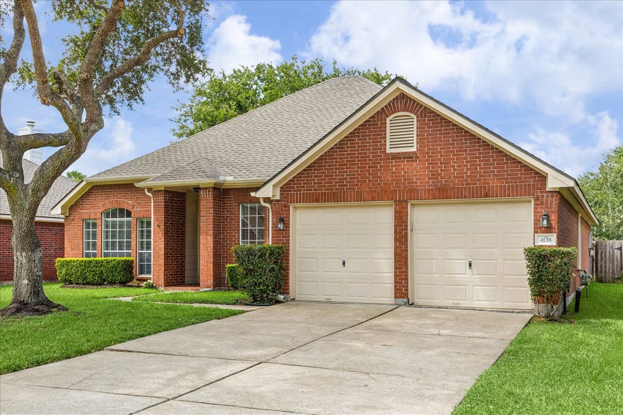 Property photo for 4135 N Nolan Place, Pearland, TX