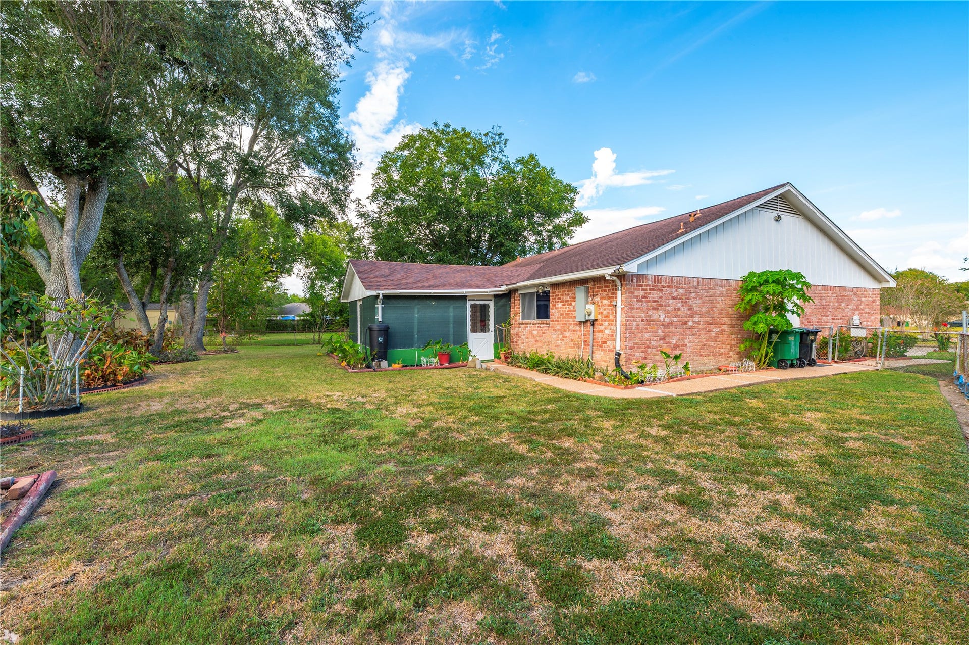 12402 Gotham Drive, Houston, TX 77089