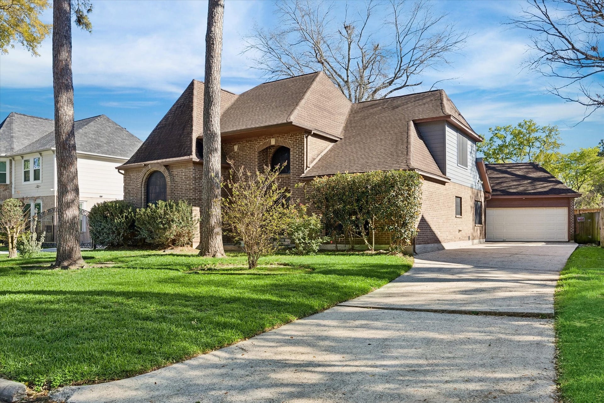 3811 Trappers Forest Drive, Houston, TX 77088 3811 Trappers Forest Drive, Houston, TX 77088