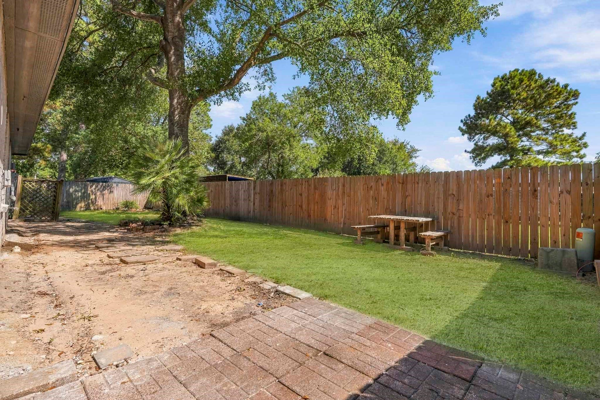 5906 Flower Gate Drive, Spring, TX 77373 Backyard