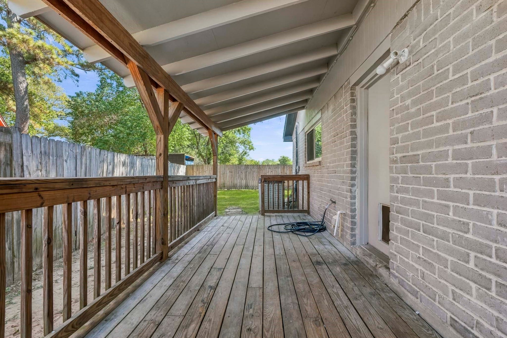 5906 Flower Gate Drive, Spring, TX 77373 Covered patio