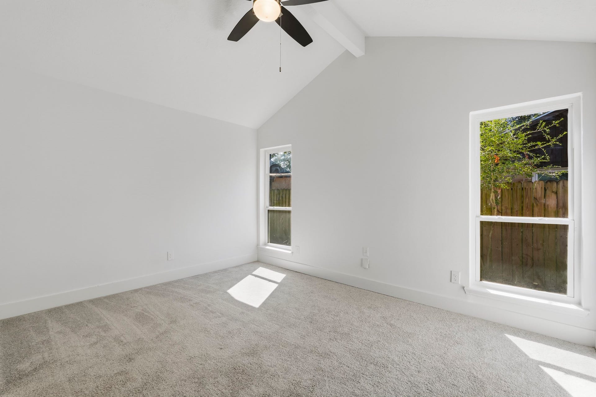 5906 Flower Gate Drive, Spring, TX 77373 Primary bedroom