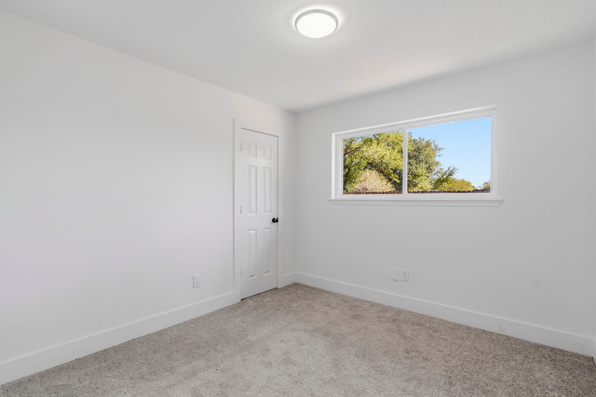 5906 Flower Gate Drive, Spring, TX 77373 Secondary bedroom