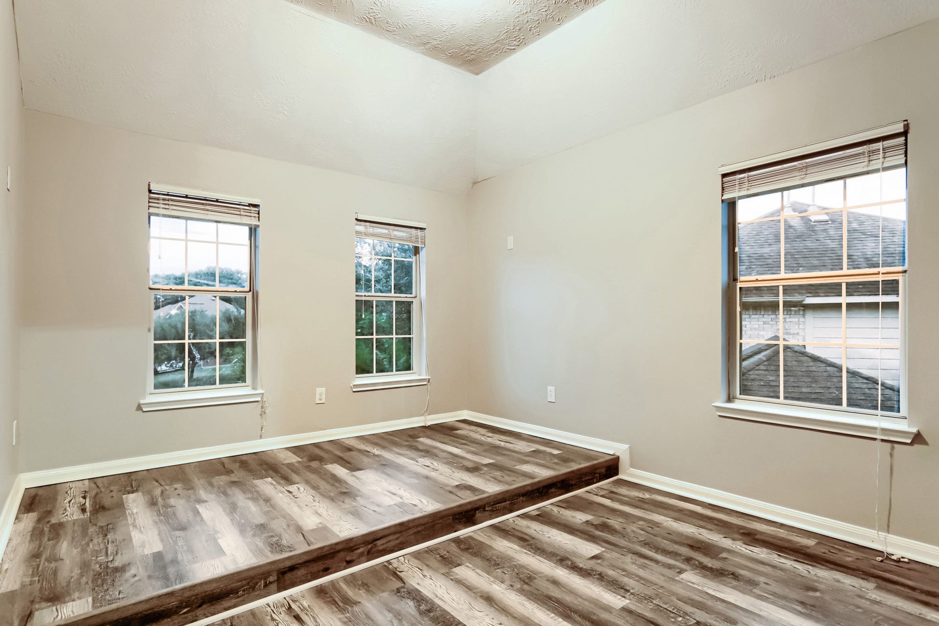 18503 Regatta Road, Humble, TX 77346 18503 Regatta Road, Humble, TX 77346