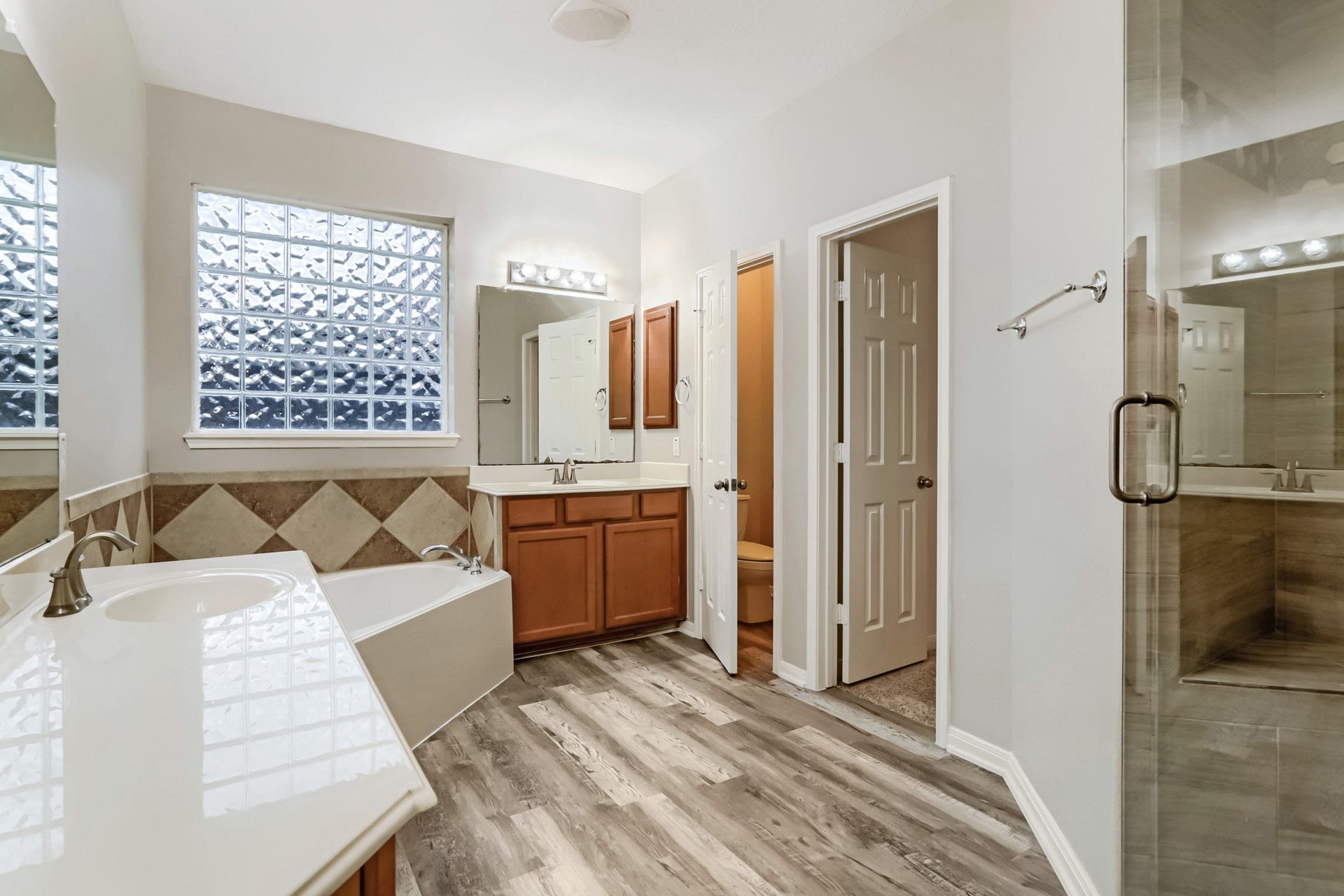 18503 Regatta Road, Humble, TX 77346 18503 Regatta Road, Humble, TX 77346
