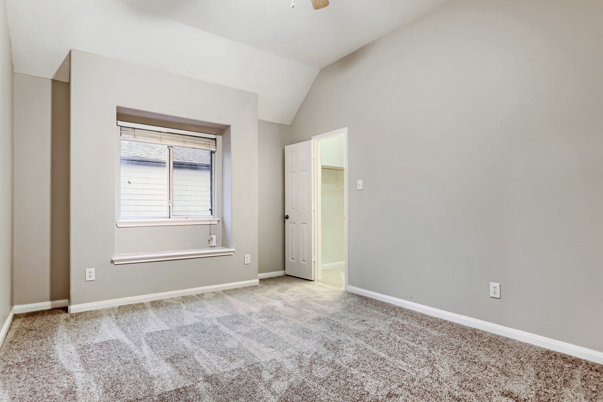 18503 Regatta Road, Humble, TX 77346 18503 Regatta Road, Humble, TX 77346
