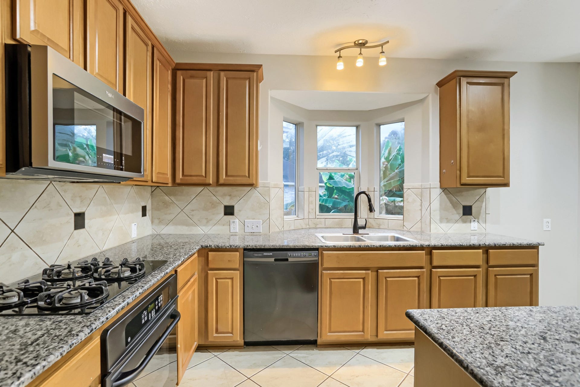 18503 Regatta Road, Humble, TX 77346 18503 Regatta Road, Humble, TX 77346