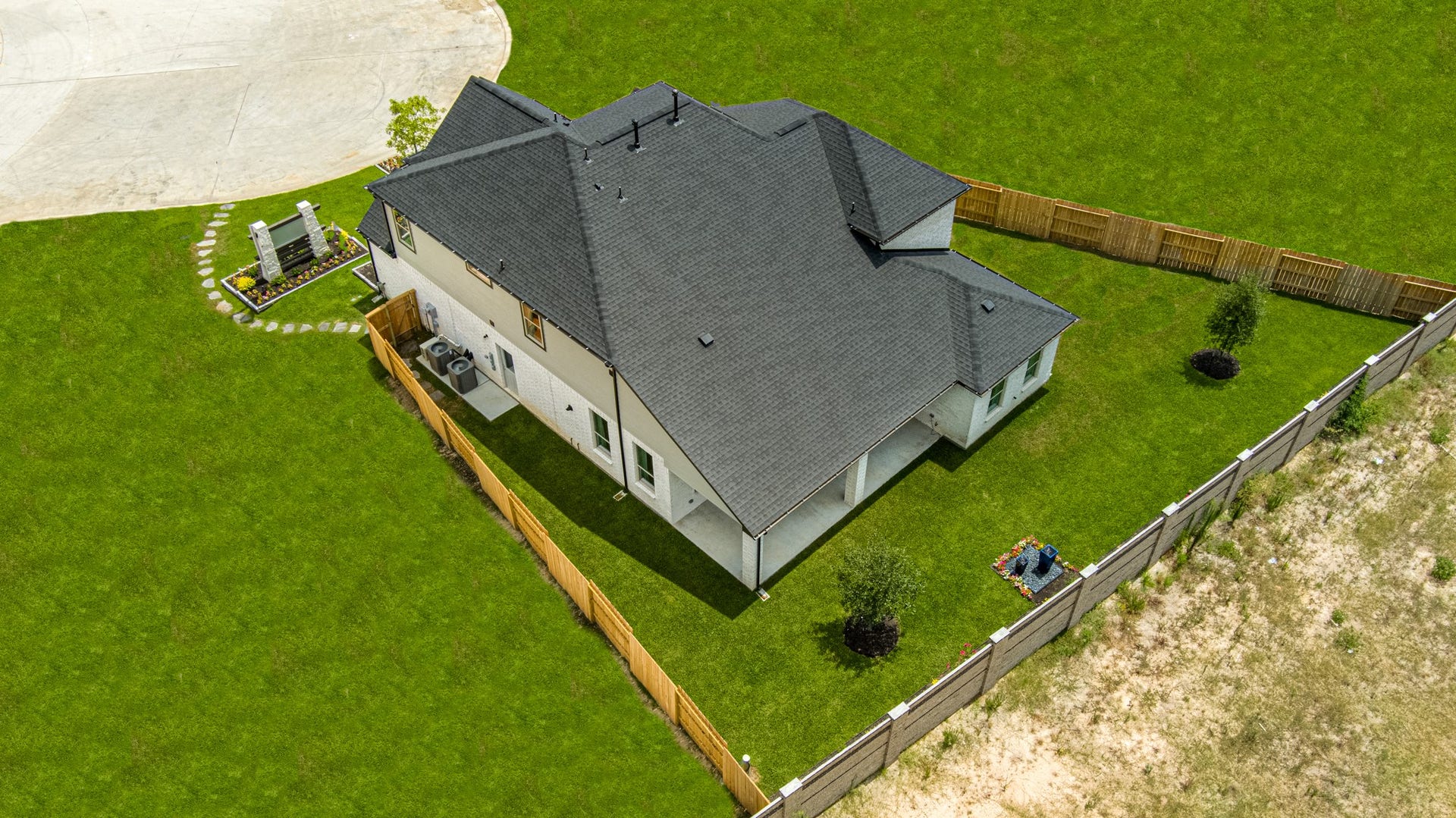 22122 Cortona Creek Lane, Hockley, TX 77447 Come and see this spacious backyard with its beautiful covered patio. There is plenty of room for the kids to play and adults to relax. Perfect for your outdoor living space, patio furniture, bbq pit, and so much more. The possibilities are endless!