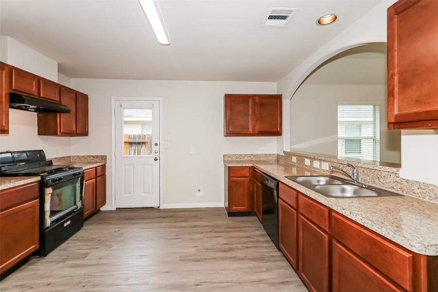 Property photo for 5571 Amelia Plantation Drive, Katy, TX