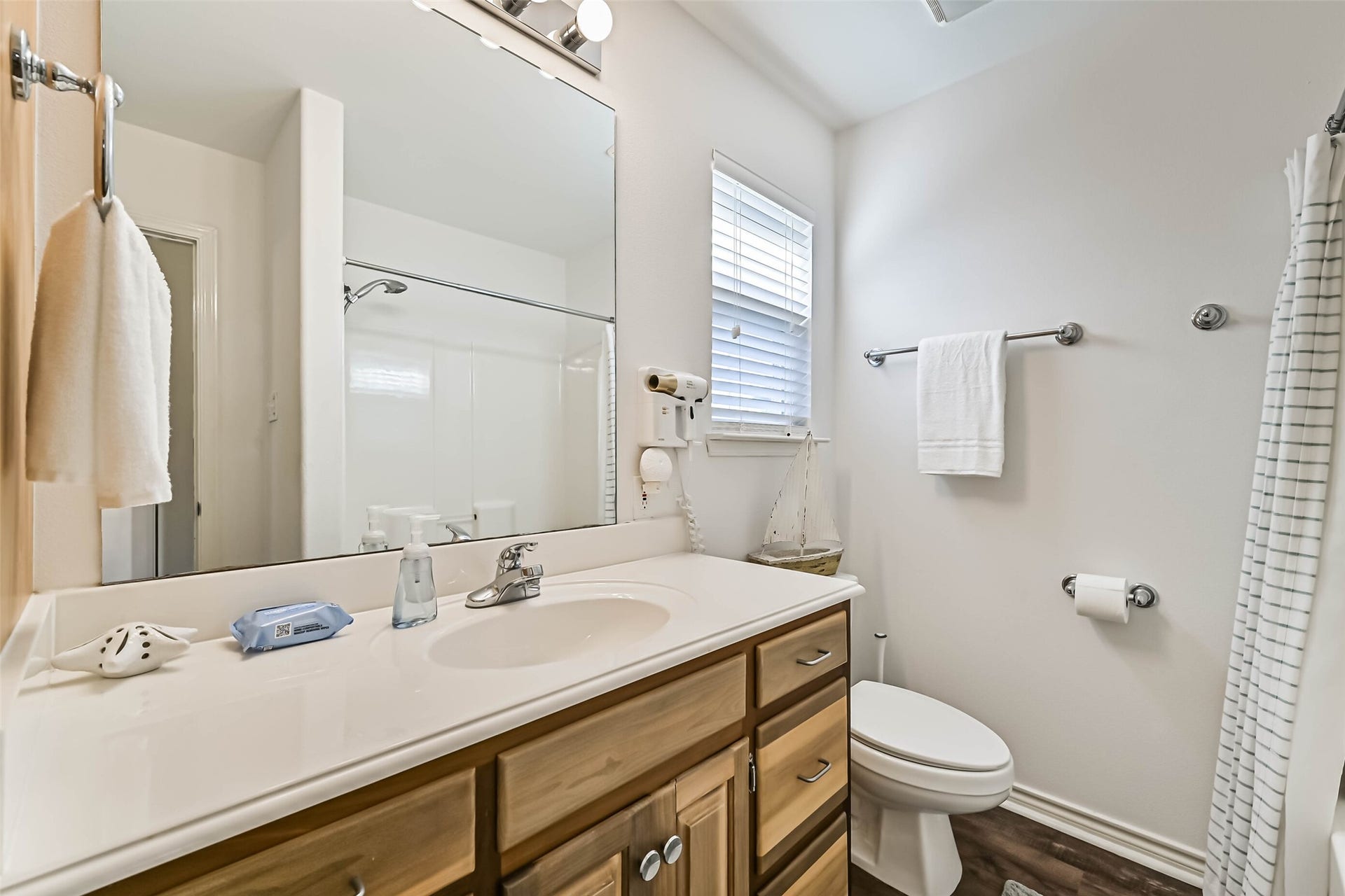 13811 Mutiny Lane, Galveston, TX 77554 13811 Mutiny Lane, Galveston, TX 77554