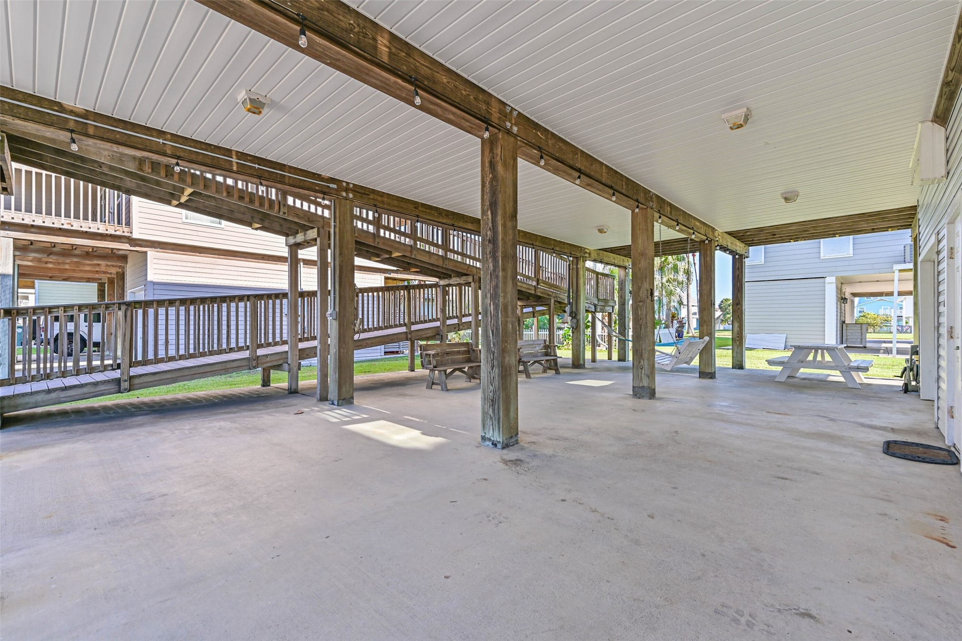 13811 Mutiny Lane, Galveston, TX 77554 13811 Mutiny Lane, Galveston, TX 77554