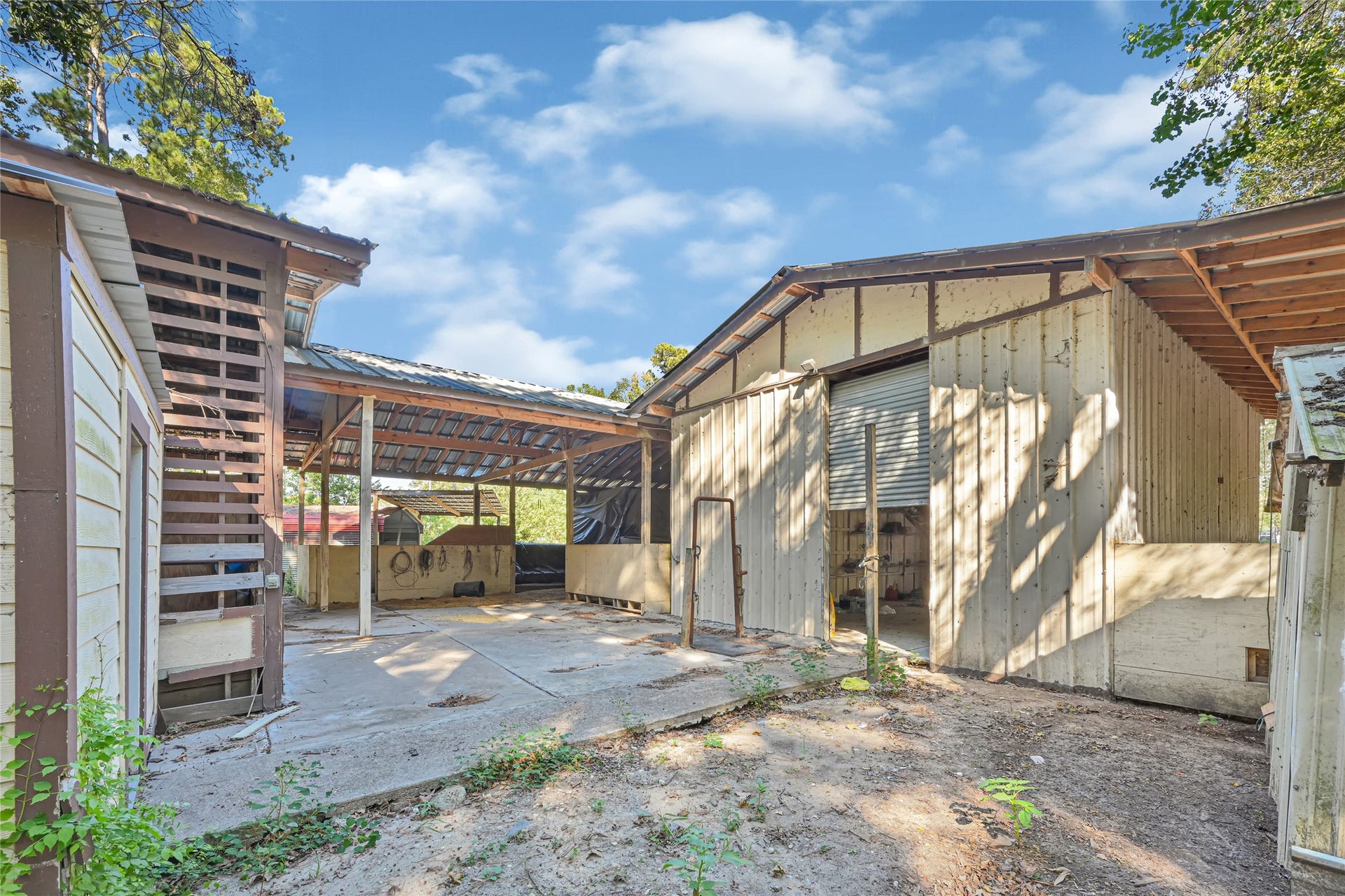 22638 Walnut Drive, Porter, TX 77365 22638 Walnut Drive, Porter, TX 77365
