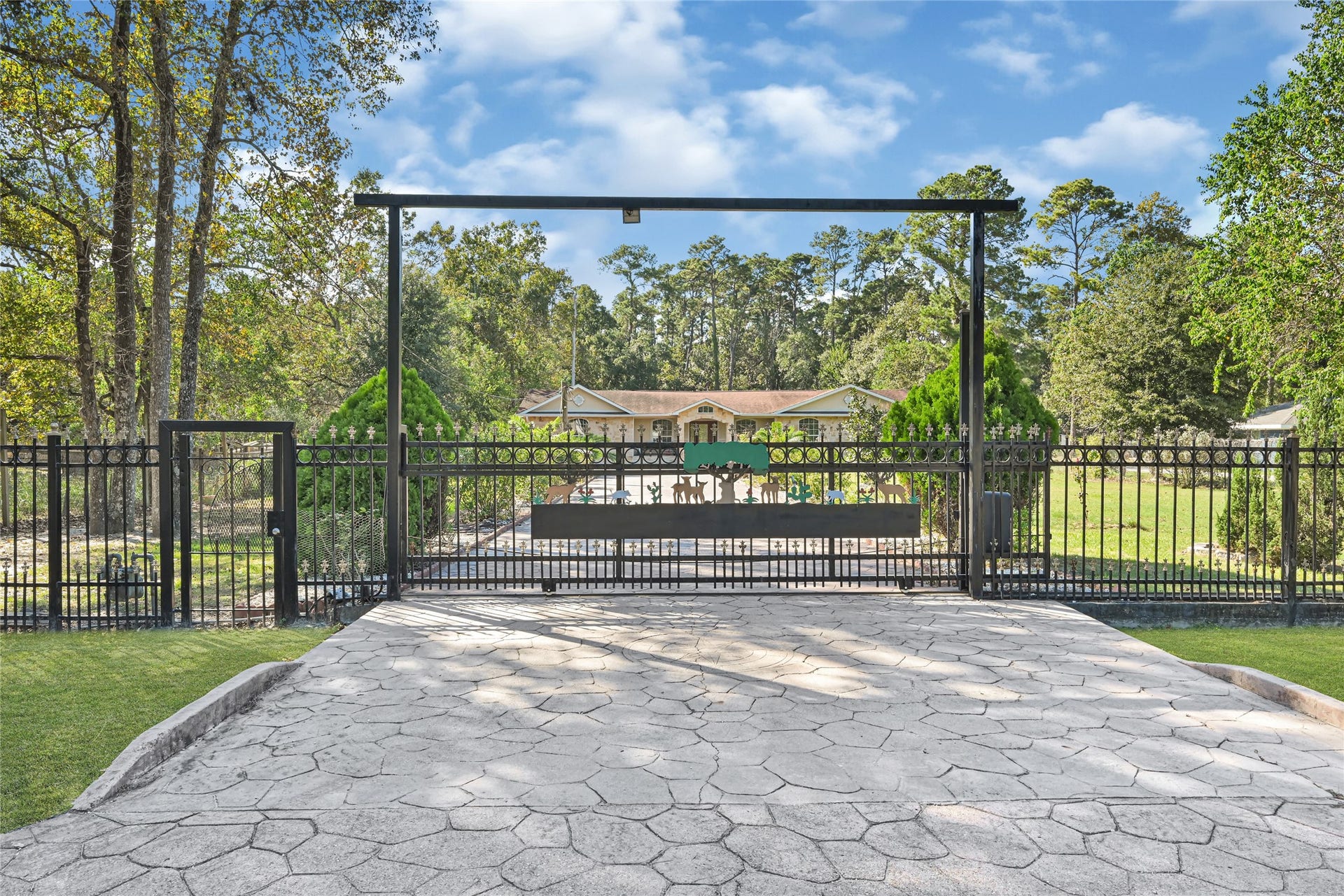 22638 Walnut Drive, Porter, TX 77365 22638 Walnut Drive, Porter, TX 77365